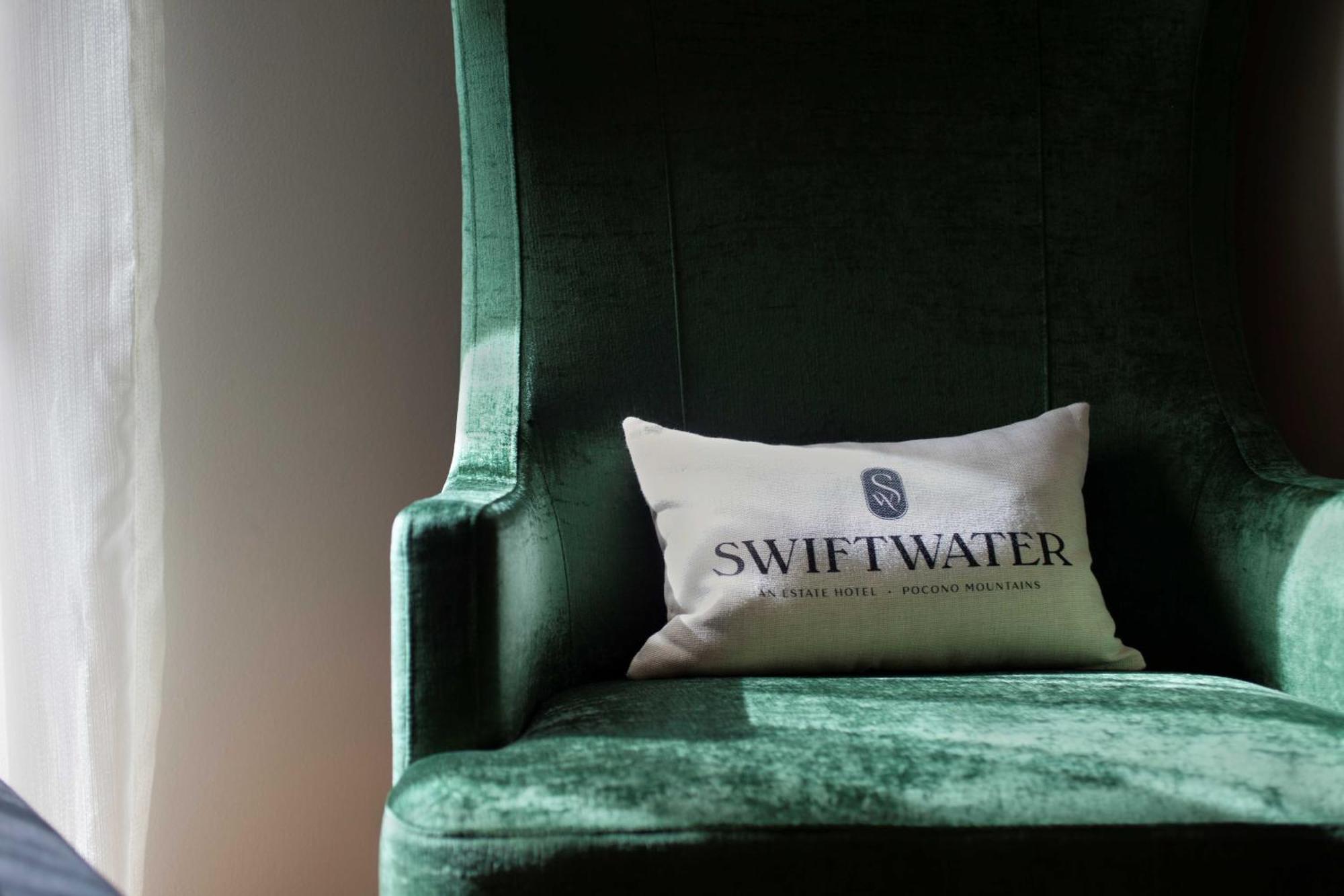 ホテル The Swiftwater エクステリア 写真